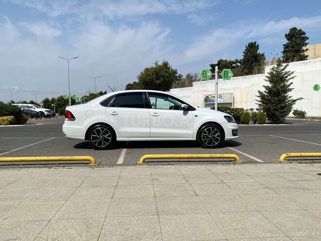 Volkswagen Polo 2017, 115,000 km - 1.6 l - Bakı