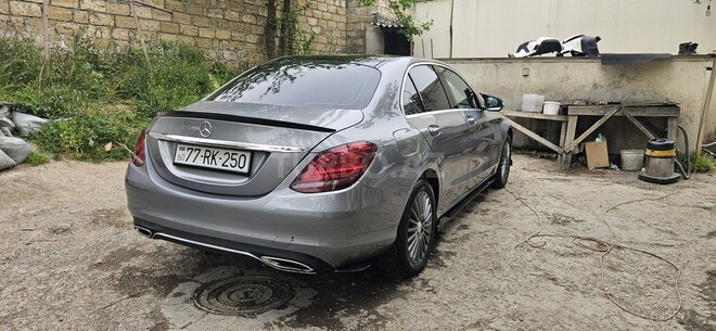 Mercedes C 300 4MATIC 2015, 211,000 km - 3.5 l - Bakı