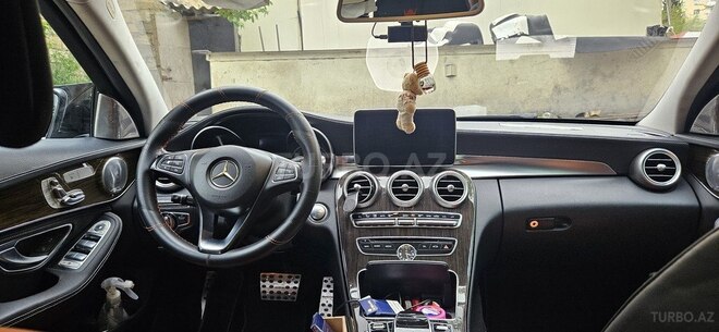 Mercedes C 300 4MATIC 2015, 211,000 km - 3.5 l - Bakı