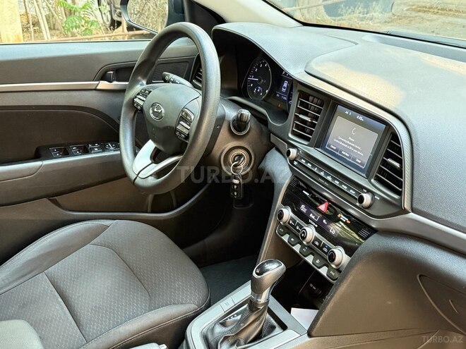 Hyundai Elantra 2019, 178,637 km - 2.0 l - Bakı