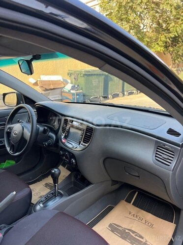 Kia Rio 2010, 258,000 km - 1.4 л - Bakı