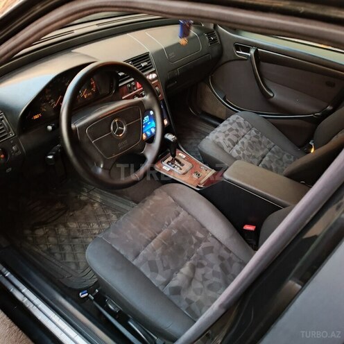 Mercedes C 200 d 2000, 320,000 km - 2.2 l - Bakı