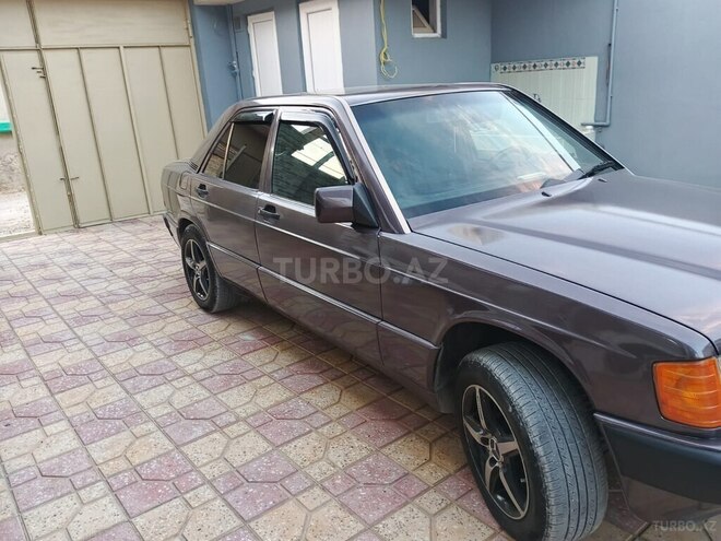 Mercedes E 200 1993, 498,000 km - 2.0 l - Bakı