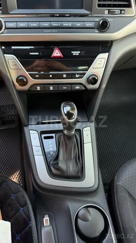 Hyundai Elantra 2017, 164,958 km - 2.0 л - Bakı