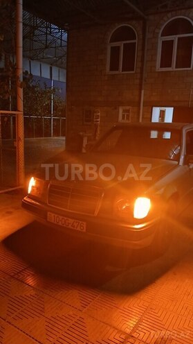 Mercedes E 200 d 1990, 19,000 km - 0.2 l - Kürdəmir