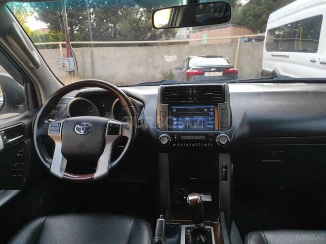 Toyota Land Cruiser Prado 2011, 239,000 km - 2.7 l - Bakı