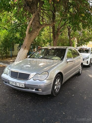 Mercedes C 200 2000, 300,000 km - 2.0 l - Bakı