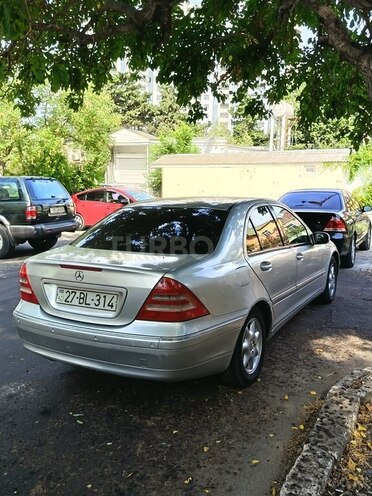 Mercedes C 200 2000, 300,000 km - 2.0 l - Bakı