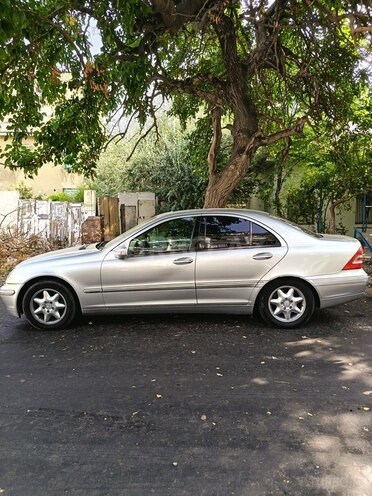 Mercedes C 200 2000, 300,000 km - 2.0 l - Bakı