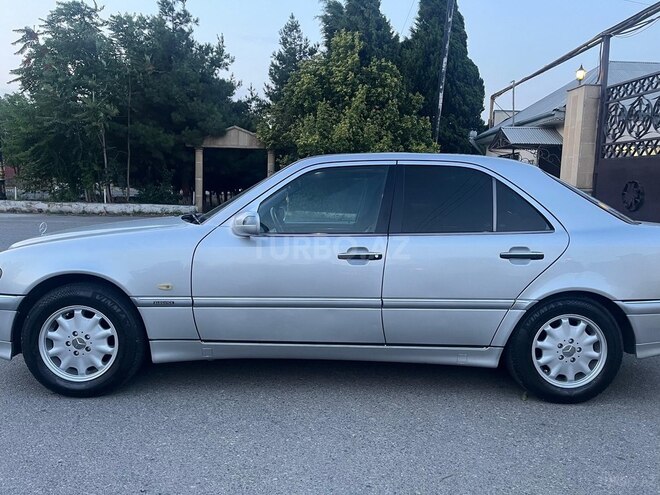 Mercedes C 180 2000, 420,000 km - 1.8 l - Gəncə