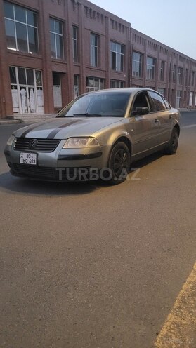 Volkswagen Passat 2002, 281,000 km - 1.8 l - Gəncə
