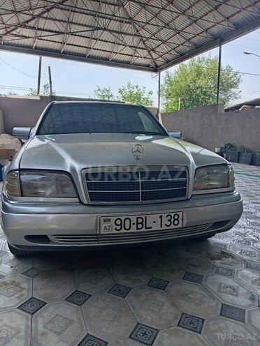 Mercedes C 180 1995, 498,657 km - 1.8 л - Qazax