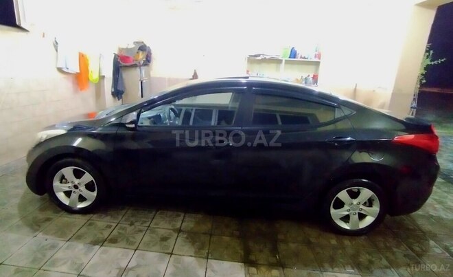 Hyundai Elantra 2013, 256,253 km - 1.8 l - Masallı
