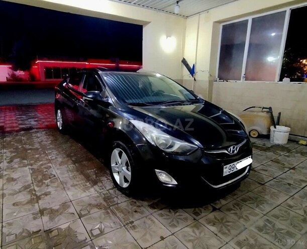 Hyundai Elantra 2013, 256,253 km - 1.8 l - Masallı