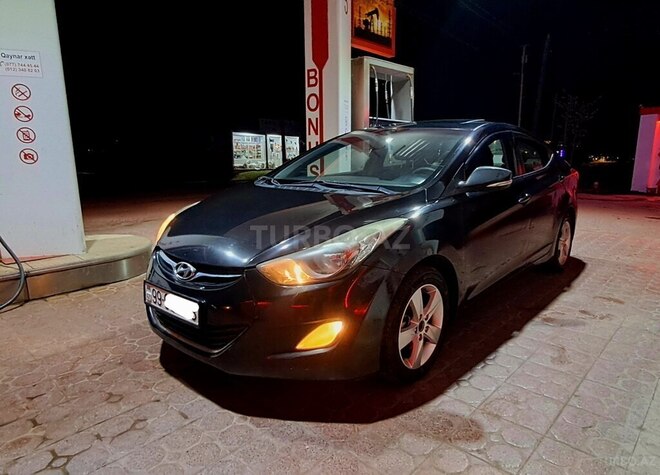 Hyundai Elantra 2013, 256,253 km - 1.8 l - Masallı