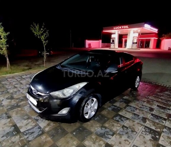 Hyundai Elantra 2013, 256,253 km - 1.8 l - Masallı