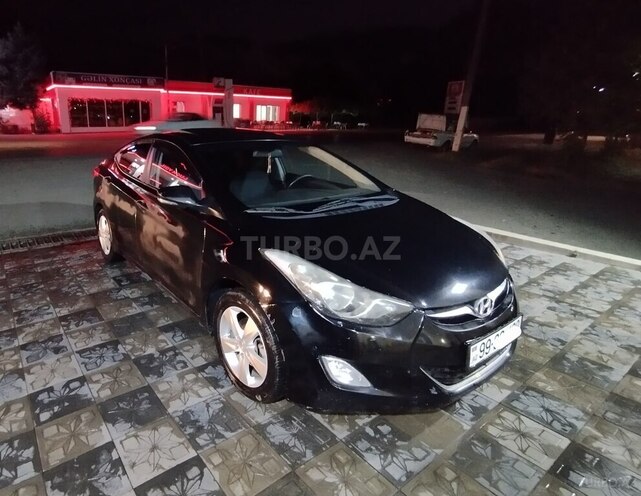 Hyundai Elantra 2013, 256,253 km - 1.8 l - Masallı