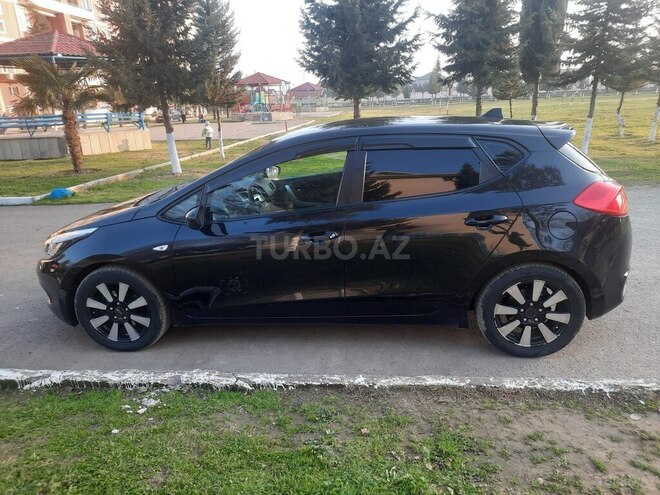 Kia Ceed 2013, 217,249 km - 1.4 л - Göytəpə