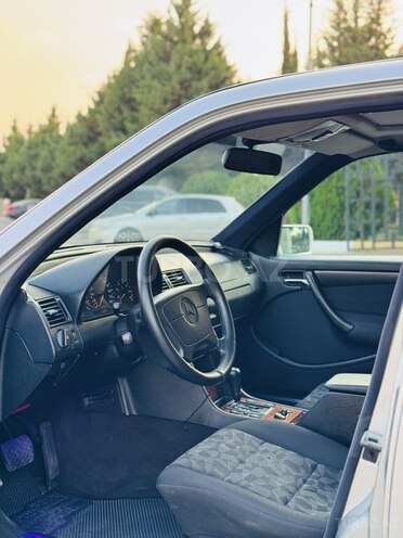 Mercedes C 200 1998, 256,472 km - 2.0 л - İmişli