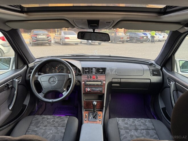 Mercedes C 200 1998, 256,472 km - 2.0 л - İmişli