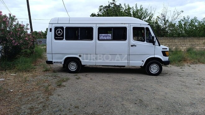 Mercedes 208 D 1991, 375,000 km - 2.3 л - Salyan