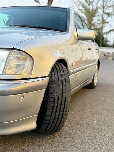 Mercedes C 280 1998, 390,000 km - 2.8 l - Göyçay