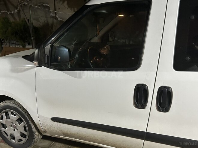 Fiat Doblo 2018, 140,000 km - 1.4 l - Bakı