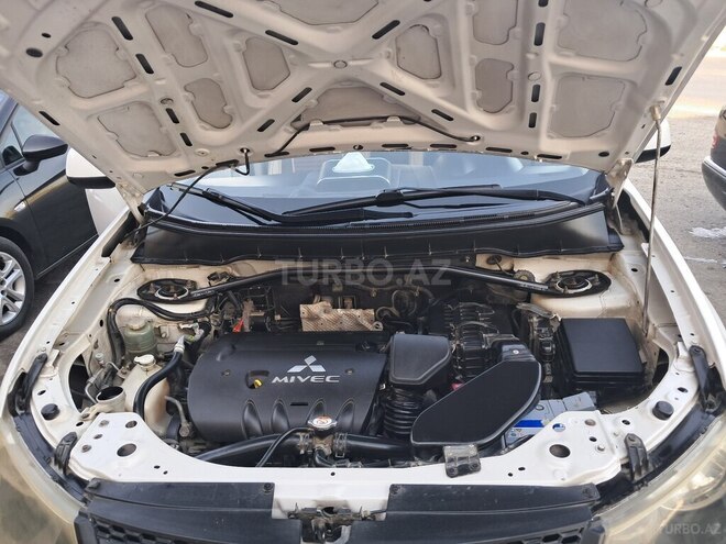 Mitsubishi Outlander 2008, 340,000 km - 2.4 l - Bakı