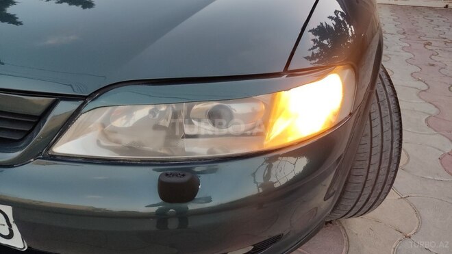 Opel Vectra 1999, 302,111 km - 2.0 l - Sumqayıt