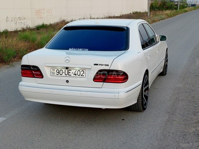 Mercedes E 240 1999, 300,000 km - 2.4 l - Bakı