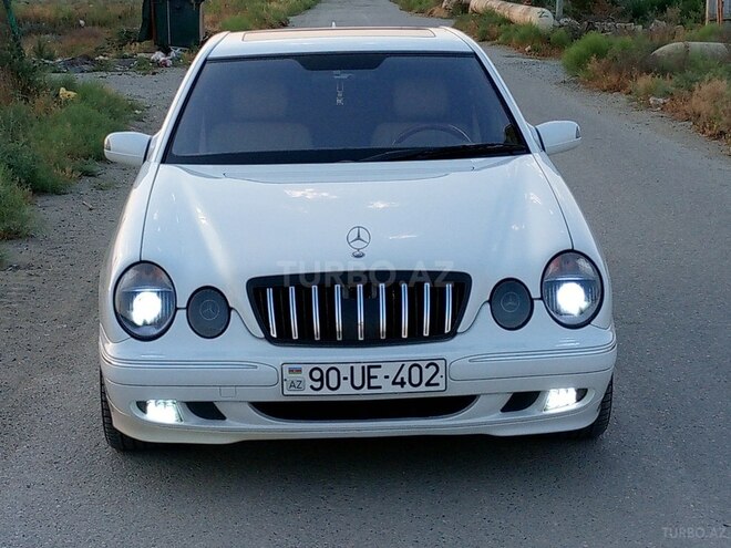 Mercedes E 240 1999, 300,000 km - 2.4 l - Bakı