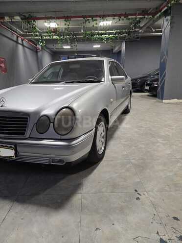 Mercedes E 240 1999, 394,714 km - 2.4 l - Bakı