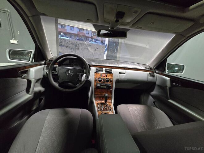 Mercedes E 240 1999, 394,714 km - 2.4 l - Bakı