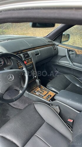 Mercedes E 320 2000, 556,644 km - 3.2 л - Masallı