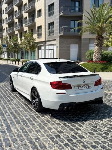 BMW 528 2015, 220,000 km - 2.0 l - Bakı