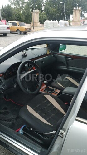 Mercedes E 200 1997, 255,000 km - 2.0 l - Göyçay