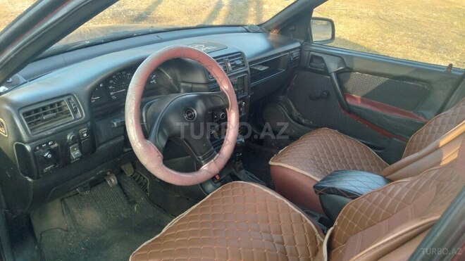 Opel Vectra 1994, 28,500 km - 1.7 l - Oğuz