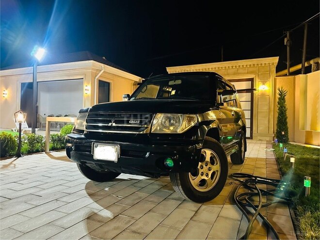 Mitsubishi Pajero io 2000, 285,000 km - 2.0 л - Bakı