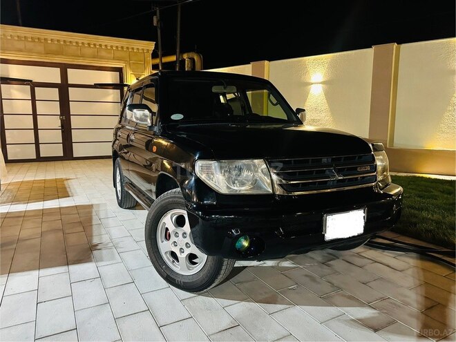 Mitsubishi Pajero io 2000, 285,000 km - 2.0 л - Bakı