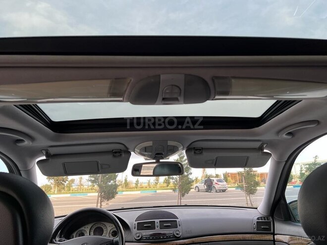 Mercedes E 270 2003, 306,000 km - 2.7 l - Bakı