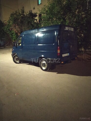 GAZ Sobol 2004, 300,000 km - 2.3 l - Salyan