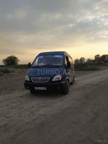 GAZ Sobol 2004, 300,000 km - 2.3 l - Salyan
