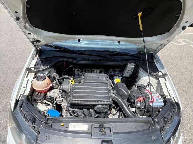 Volkswagen Polo 2019, 144,000 km - 1.6 l - Bakı