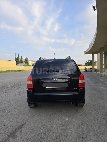 Hyundai Tucson 2007, 251,874 km - 2.0 l - Salyan