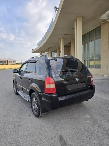 Hyundai Tucson 2007, 251,874 km - 2.0 l - Salyan