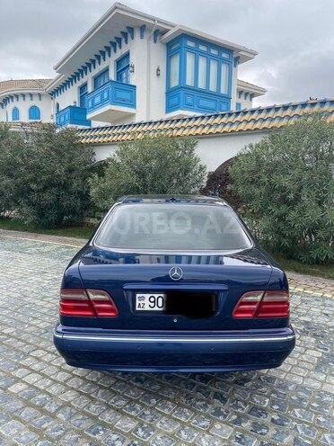 Mercedes E 240 1999, 255,000 km - 2.6 l - Bakı