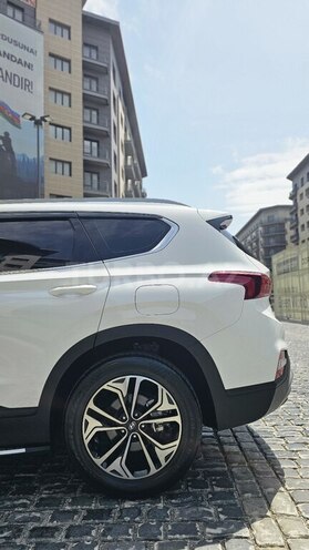 Hyundai Santa Fe-9