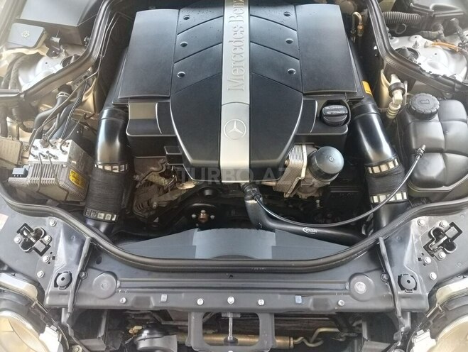 Mercedes E 240 2002, 257,000 km - 2.6 l - Ucar