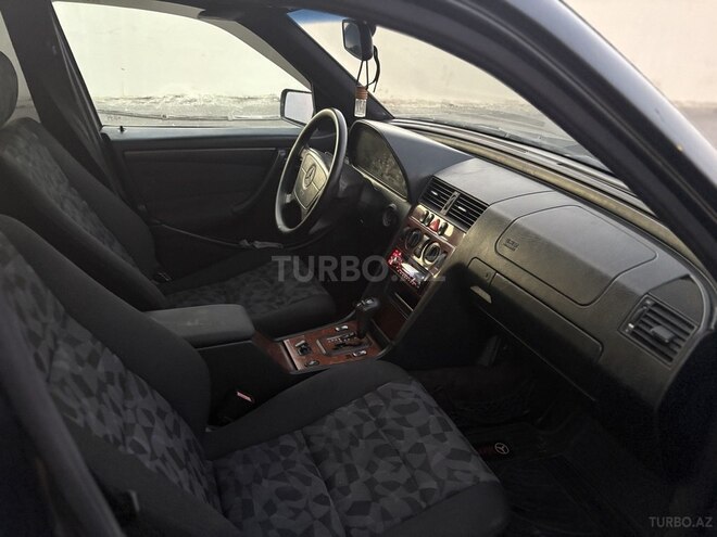 Mercedes C 220 d 1998, 412,121 km - 2.2 l - Bakı