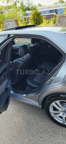 Mercedes E 220 d 2009, 329,000 km - 2.1 l - Lənkəran